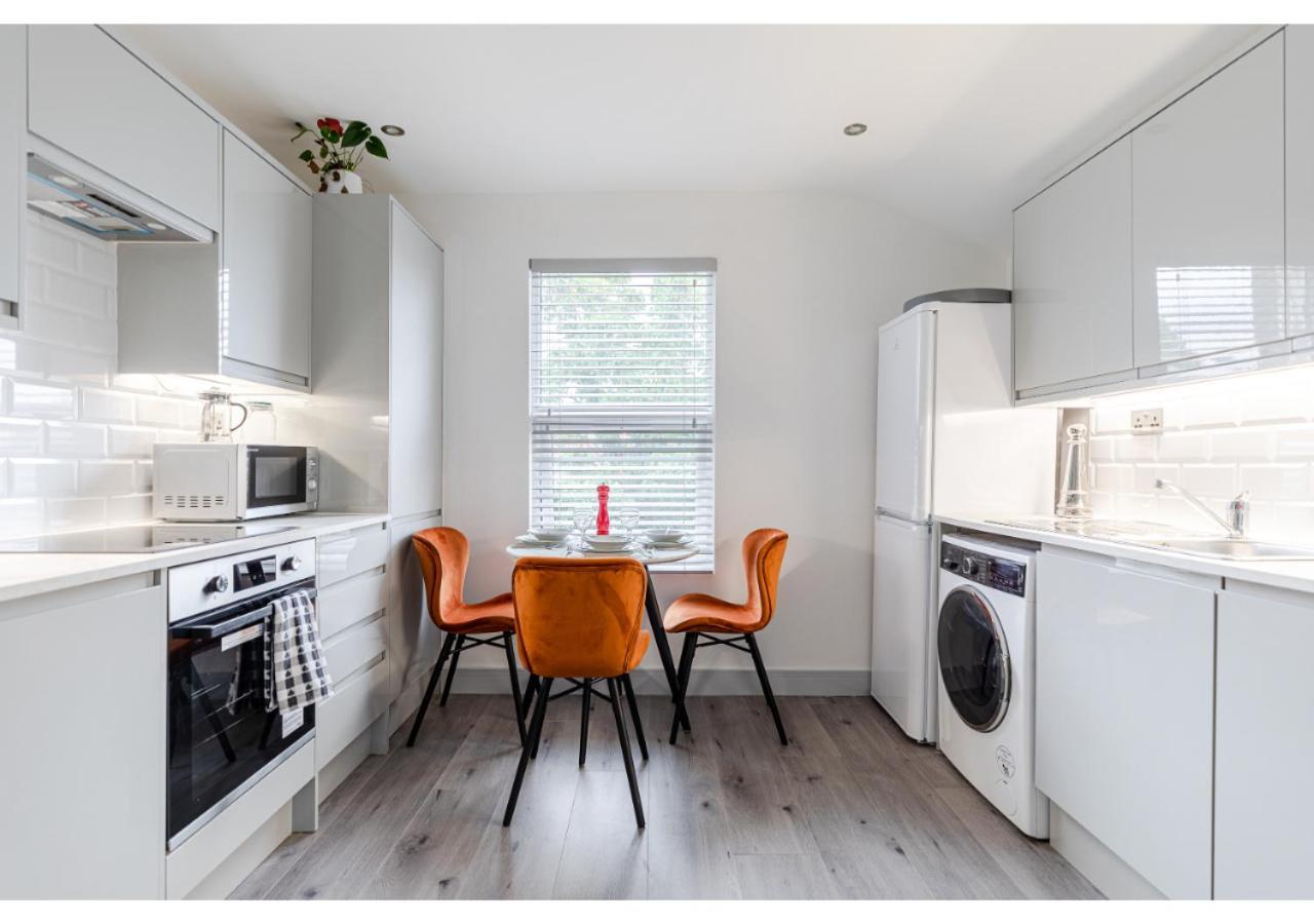 Cozy And Stylish 2 Bedroom Flat In Greater Londyn Zewnętrze zdjęcie