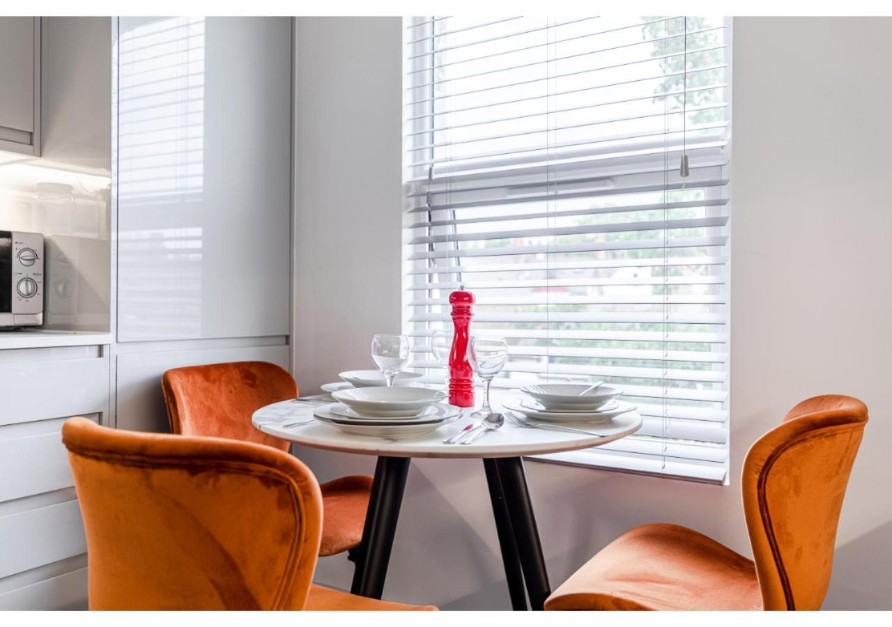 Cozy And Stylish 2 Bedroom Flat In Greater Londyn Zewnętrze zdjęcie