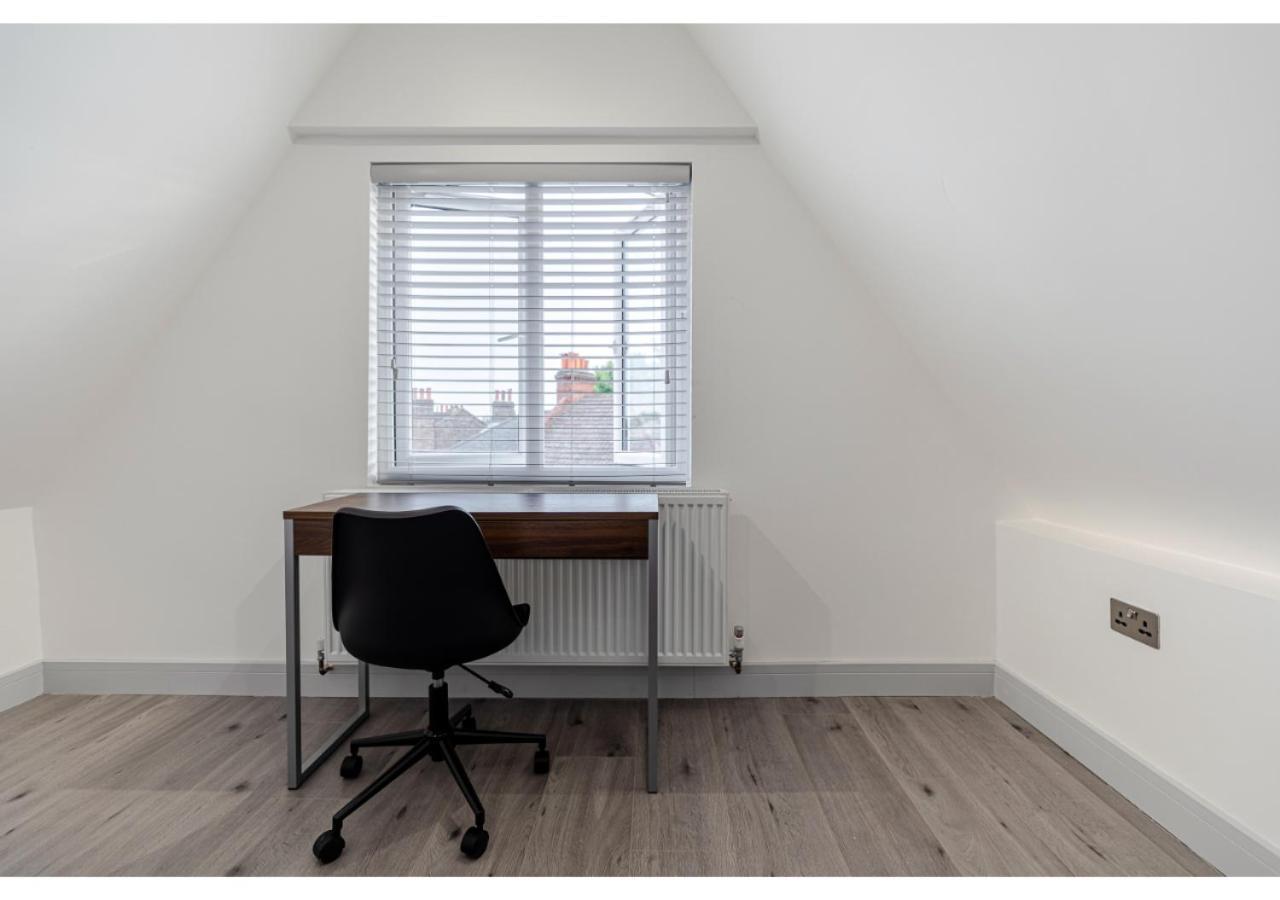 Cozy And Stylish 2 Bedroom Flat In Greater Londyn Zewnętrze zdjęcie